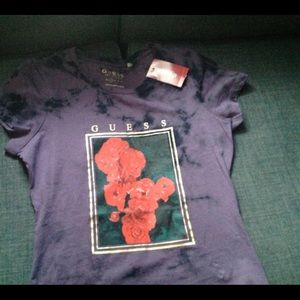 Size small Guess top